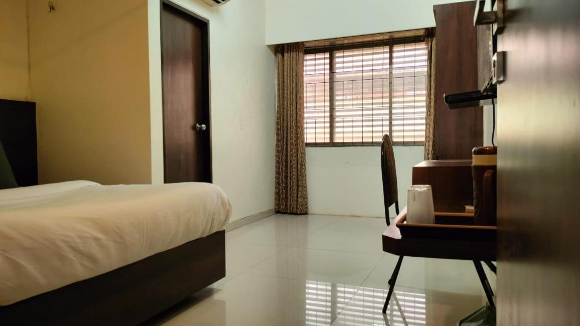 Hotel Sai Nidhi Executive-Mindspace Airoli Navi Mumbai Eksteriør billede